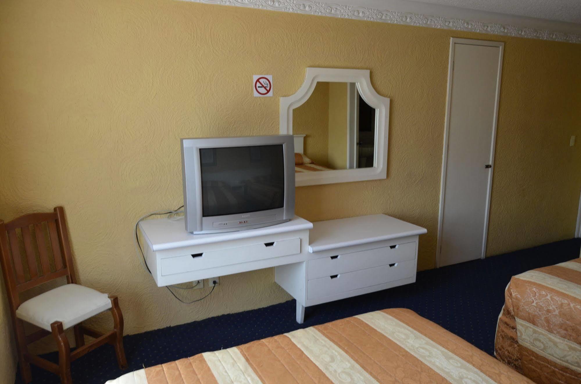 Hotel San Jeronimo Inn Толука-де-Лердо Экстерьер фото